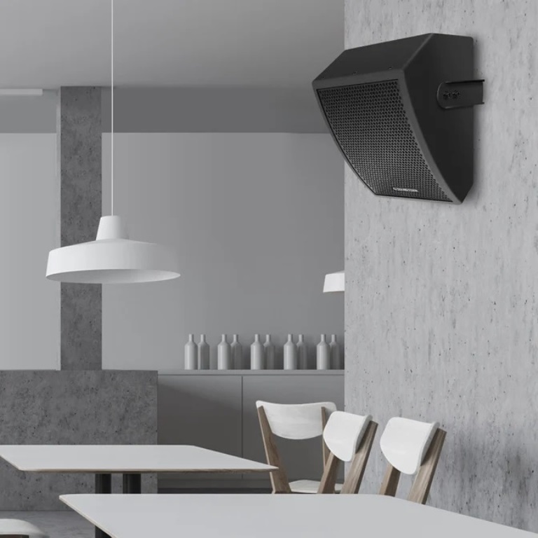 Carme-U8MB-wallbase